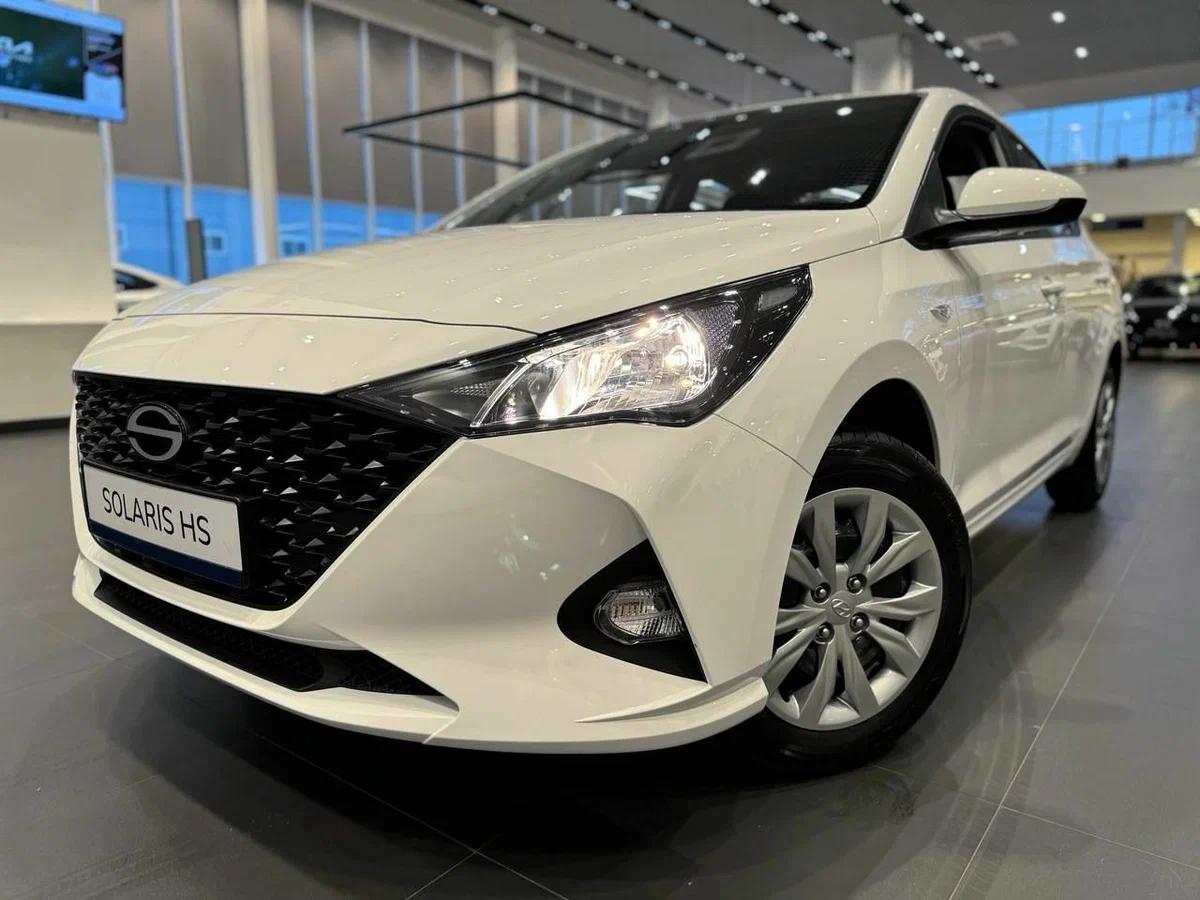 Solaris HS по цене от 1 338 000 рублей